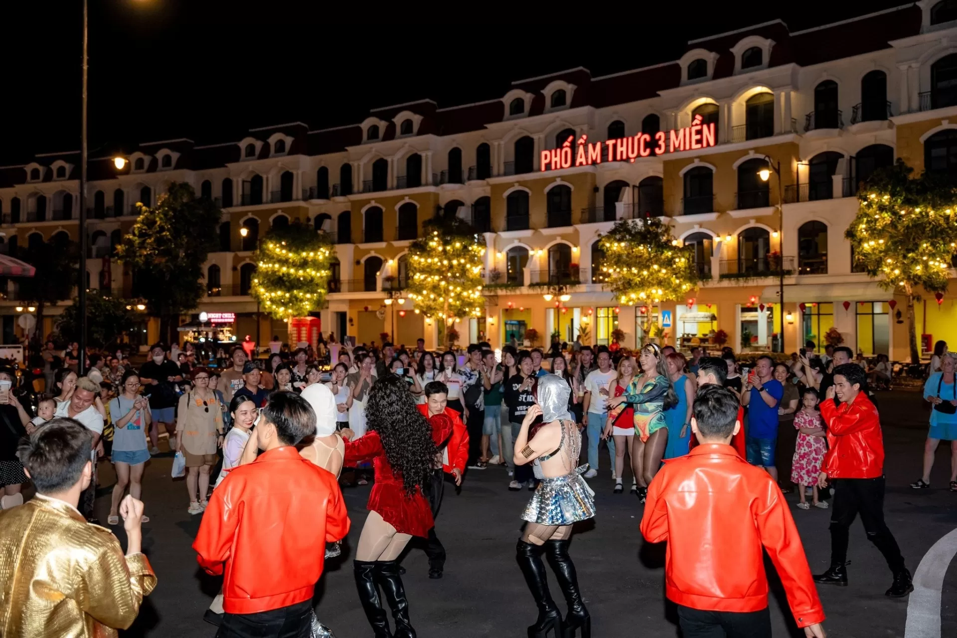 Chợ phiên Mallorca - Grandworld Phú Quốc