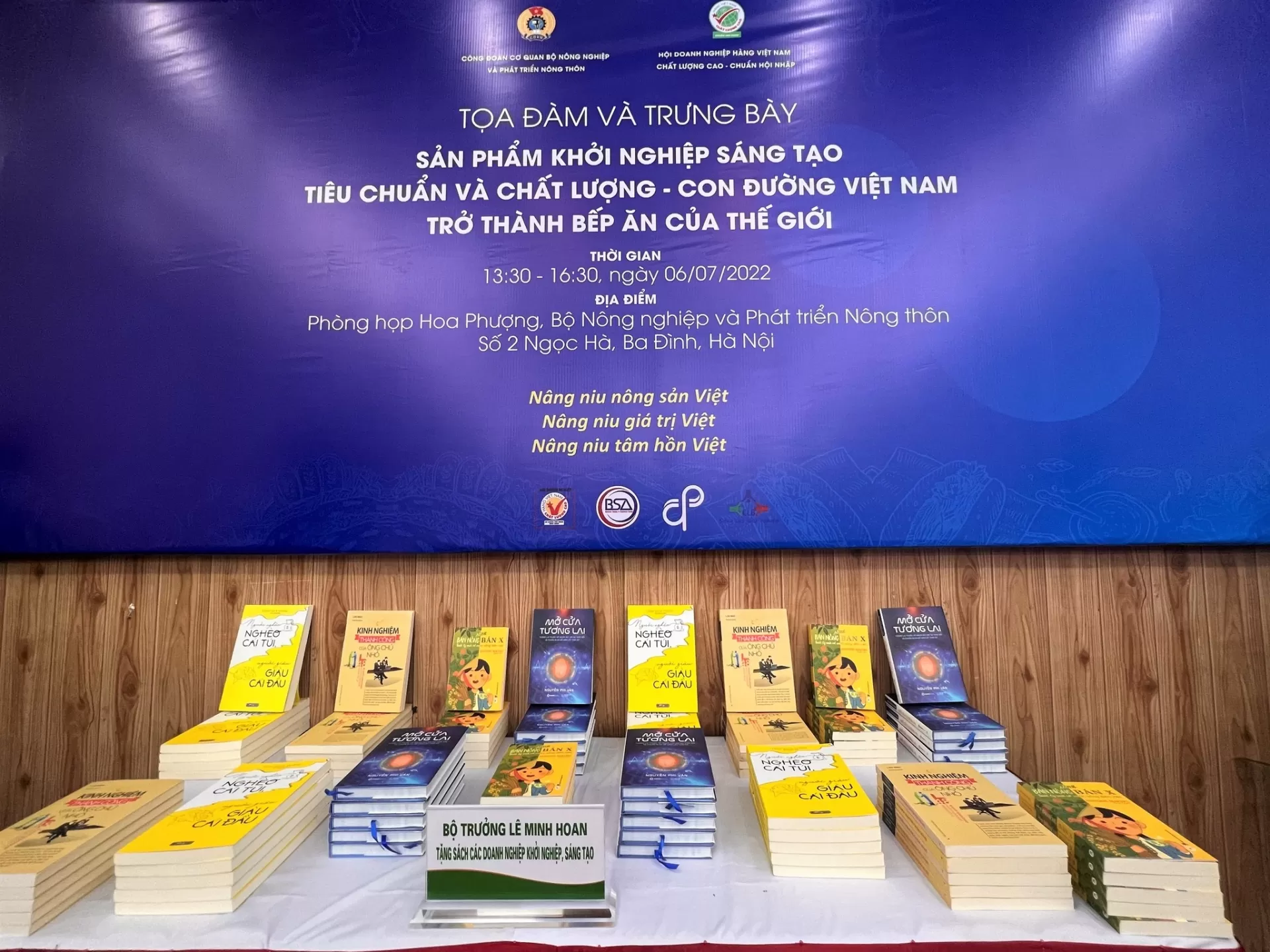 Hội thảo, tọa đàm và trưng bày sản phẩm khởi nghiệp sáng tạo “Tiêu chuẩn và Chất lượng - con đường Việt Nam trở thành bếp ăn của thế giới”
