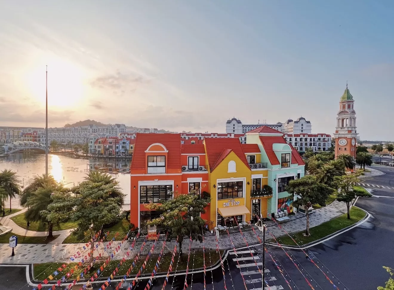 Vietnam One Stop - Grand World Phú Quốc